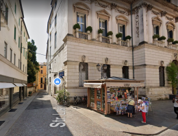 Rapina a Vicenza, ruba un portafogli in corso Palladio e dà un pugno a chi lo vuol fermare: arrestato