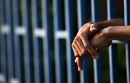 Restano in carcere i due giovani accusati dell'omicidio Favaretto