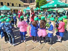 Piove di Sacco, classe prima in visita al mercato agricolo