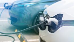 Prima doppia colonnina per la ricarica dei veicoli elettrici