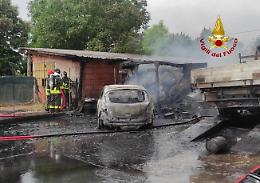 Spinea: divampa l'incendio in un'autofficina