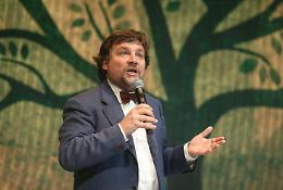 Vicenza, l'allarme di Luca Mercalli sul clima: "L'umanità rischia davvero l'estinzione"