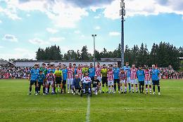 Calcio il Vicenza abbraccia i tifosi e vince col Cartigliano