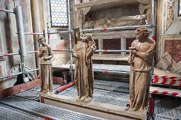 Padova, Cappella degli Scrovegni. Manutenzione delle statue di Giovanni Pisano