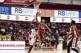 Basket, la Reyer in amichevole batte i campioni d’Europa dell’Efes