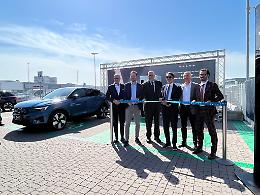 Padova, inaugurata la prima stazione di ricarica auto elettriche di Volvo