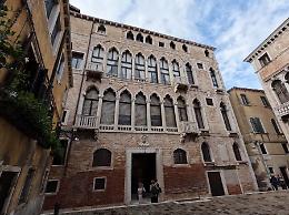 Venezia celebra 50 anni del Museo Fortuny: una giornata di arte, storia e musica