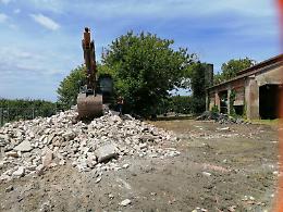 Legnaro: &egrave; polemica sull&rsquo;abbattimento di Casa Marini