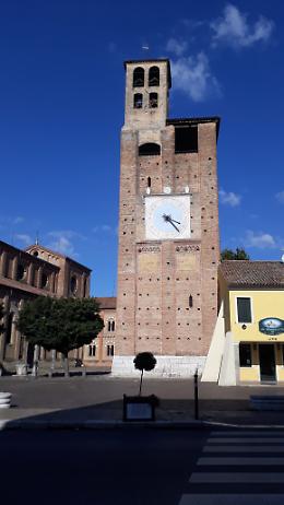 Piove di Sacco, terminato il restauro dell'orologio della Torre Carrarese