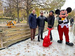 Padova, il pattinaggio sul ghiaccio accende il Natale ai Giardini dell'Arena