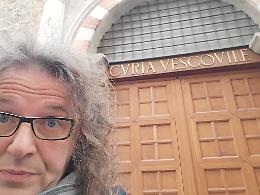 Don Luca Favarin sospeso a divinis, la Diocesi puntualizza