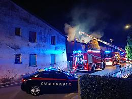 Incendio in un'abitazione a Loria