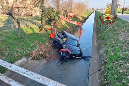 Incidente a Noale: auto finisce nel fosso, due feriti