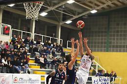 Basket B, il Petrarca Padova battuto dalla capolista Orzinuovi: 78-71