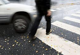 Padova, grave incidente in centro storico. Investita da un'auto
