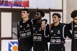 Basket B, Rucker San Vendemiano facile sul Brianza, 72-55