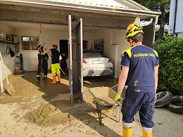 I volontari della protezione civile di Albignasego in Emilia Romagna
