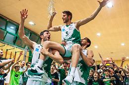 Basket, la Virtus Padova batte Monfalcone in gara 5 e festeggia la B Nazionale