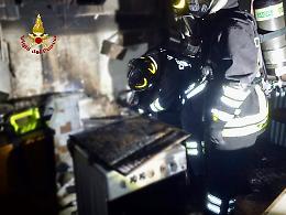 Padova, incendio in un appartamento in via Palestro