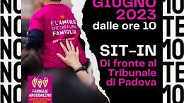 Padova, le mamme arcobaleno scendono in piazza contro la Procura