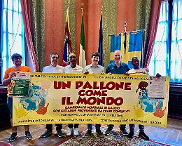 Verona: Un campionato di calcio che unisce i cittadini di tutto il mondo