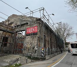 La Confcommercio boccia la giunta su biblioteca, ex macello, piazza Castello e viale Roma: "Non si devono abbandonare progetti fatti e finanziati"
