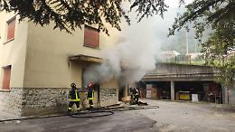 Un incendio brucia uno dei magazzini di Lago Film Fest a Revine