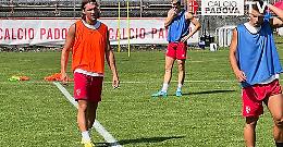 Calcio Padova, il dottor Fusi si presenta nel ritiro di Pieve di Cadore