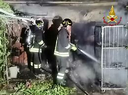 Arre, incendio ricovero attrezzi. Nessun ferito