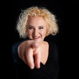 Treviso, parte "Comici in Loggia", stasera Paolo Migone e Maria Pia Timo