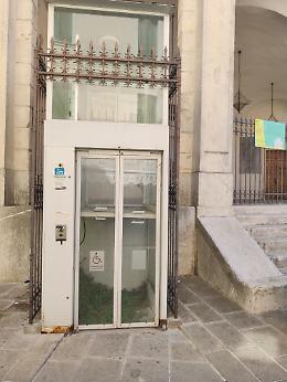 Rovigo, Rizzato e Noce: "Dopo un anno, l'ascensore per disabili alla Gran Guardia è ancora fuori uso"