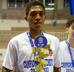 Basket Rovigo, Diego Neriah Tengueu Tegueu resta ancora in rossoblù