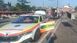 Camion si ribalta sulla rotonda del casello autostradale di Verona sud: lunghe code
