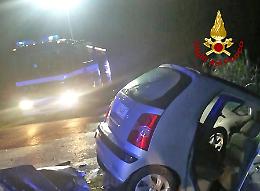 Fossalta di Portogruaro, frontale tra due auto: morta una donna, un ferito grave