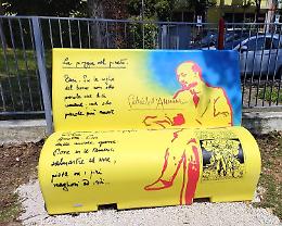 A Limena inaugurata la prima panchina letteraria: è dedicata a Gabriele D'Annunzio