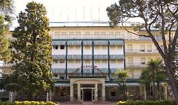 Abano Terme: l&rsquo;Hotel Grand Torino riapre i battenti a turisti e studenti universitari