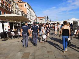 Fugge in Francia con i figli dopo la notizia del divorzio: rintracciato dal Commissariato di San Marco