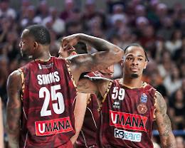 Basket A, Reyer Venezia buona la prima, battuta Derthona