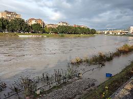 Piena dell'Adige a Verona: Ztl aperta fino a fine emergenza
