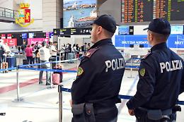 Torna in Italia dopo il rapimento della figlia: arrestato all’aeroporto di Venezia