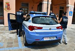 Solito ubriacarsi e picchiare la moglie davanti ai figli: arrestato a Verona