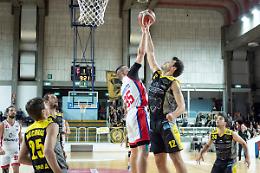 Basket B, Vicenza battuta in casa da Imola: 67-85