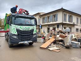 Etra in aiuto dei territori alluvionati. Sul posto per raccogliere i rifiuti e ripulire le strade
