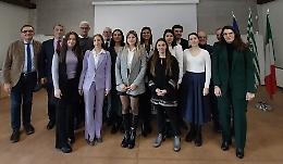 Borse di studio "Tina Anselmi" della Cisl, premiate sette studentesse del veneziano