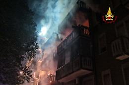 Padova, incendio in un appartamento alla Guizza. Quindici persone intossicate