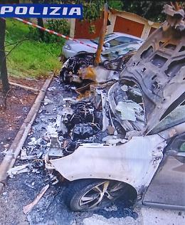 Auto a fuoco a Treviso, il responsabile è l'ex compagno