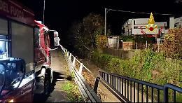 Puos d'Alpago: continuano le ricerche del vigile del fuoco scivolato nel canale Rui