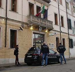 Controlli in 8 aziende, diverse irregolarità