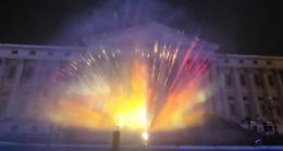 Befana a Verona, inaugurato il primo falò sostenibile: «Giochi di luci e acqua per bruciare le cose da lasciarsi alle spalle dell'anno trascorso»