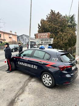 Noventa di Piave, borseggia una turista all’outlet: arrestata una 28enne